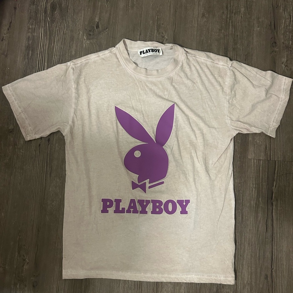 PLAYBOY Beige T-Shirt with Purple Graphic